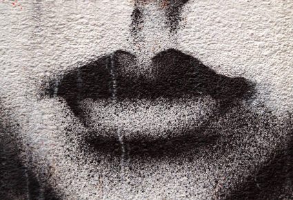 Xuxurlatuz olerkigintza olerkia  